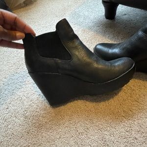 Kooks ease black leather wedge heel booties size 9